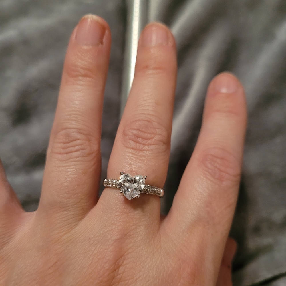 Ring - Picture 4 of 4